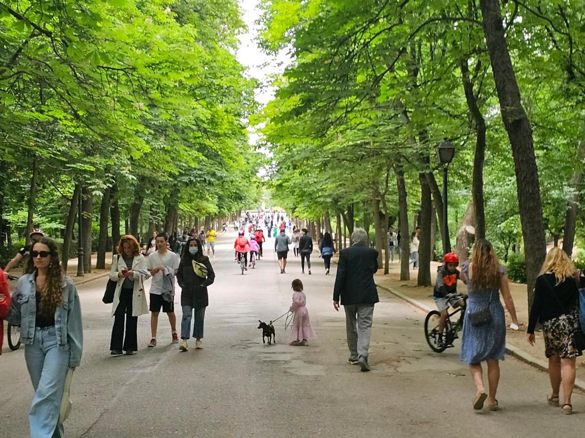 马德里Centrica Habitacion住宿加早餐旅馆 外观 照片